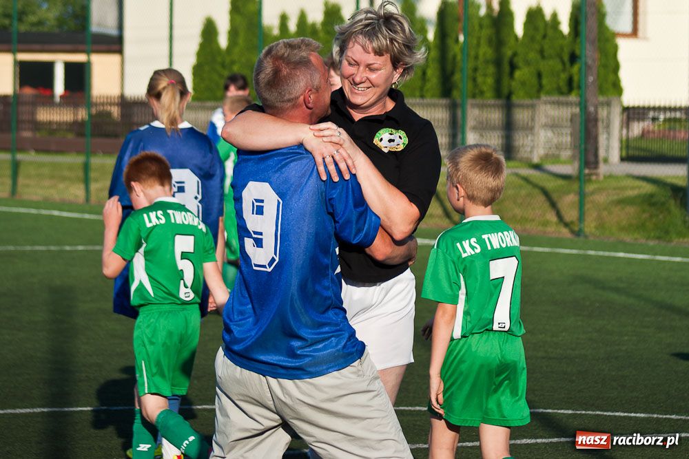 Zdjęcie w galerii na portalu naszraciborz.pl: Rodzice przegrali po rzutach karnych wiadomości z regionu