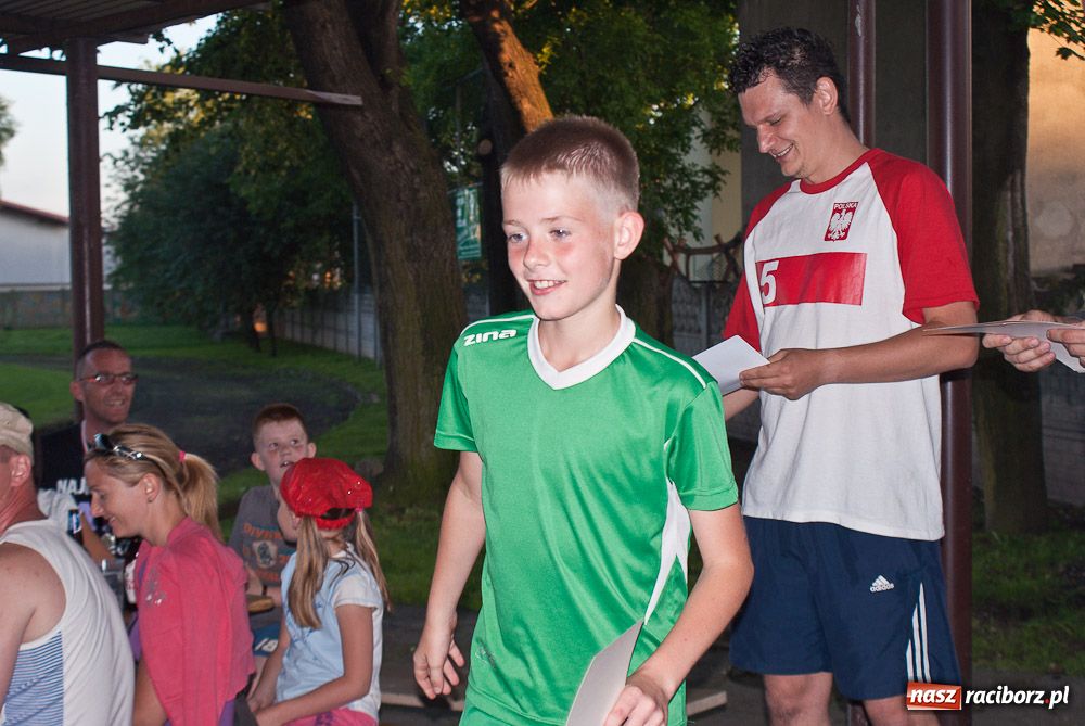 Zdjęcie w galerii na portalu naszraciborz.pl: Rodzice przegrali po rzutach karnych wiadomości z regionu