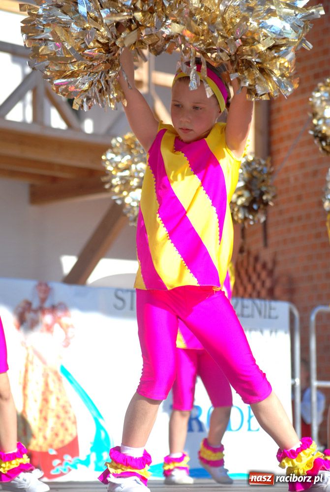 Zdjęcie w galerii na portalu naszraciborz.pl: Zamek kolorowy folklorem wiadomości z regionu