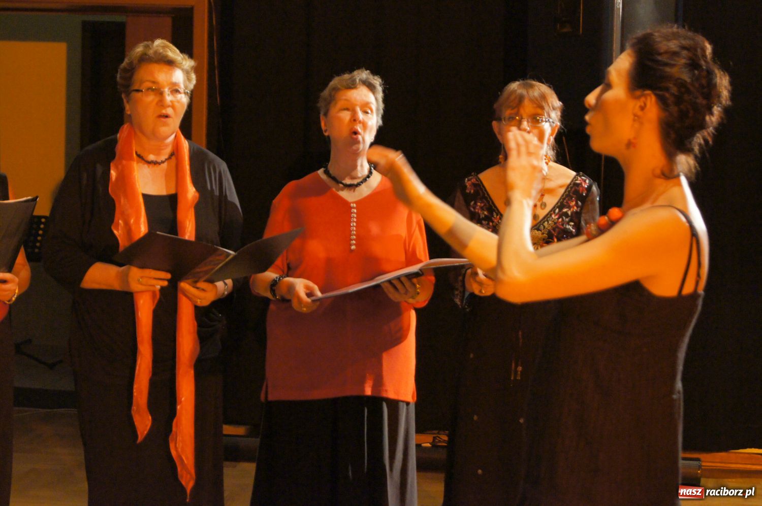 Zdjęcie w galerii na portalu naszraciborz.pl: Sudarynja i VIVO wystąpili w RCK wiadomości z regionu