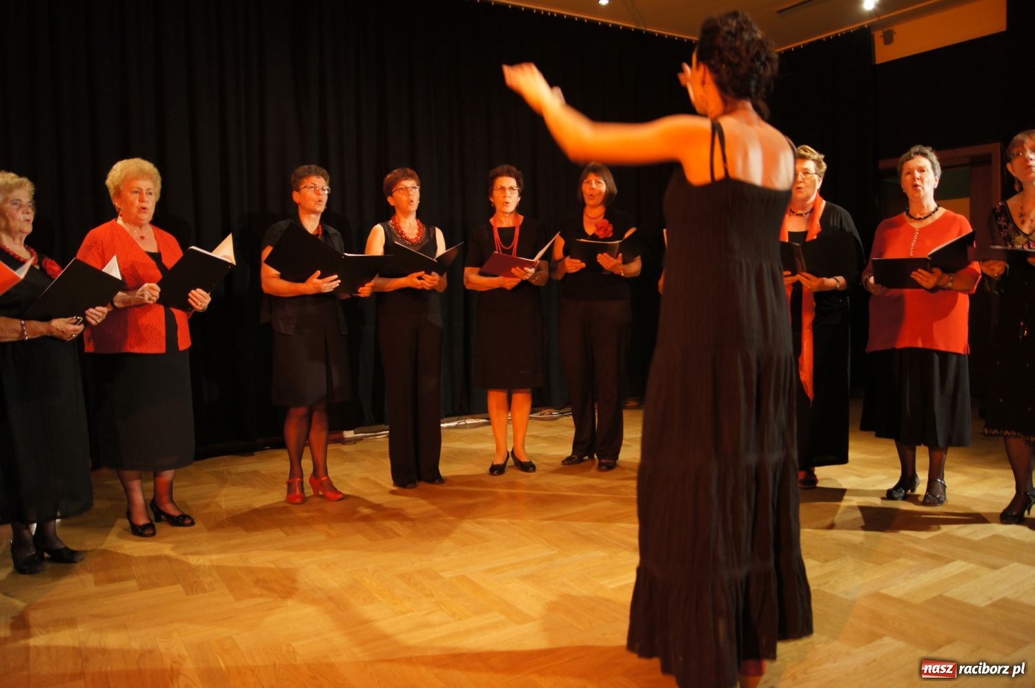 Zdjęcie w galerii na portalu naszraciborz.pl: Sudarynja i VIVO wystąpili w RCK wiadomości z regionu