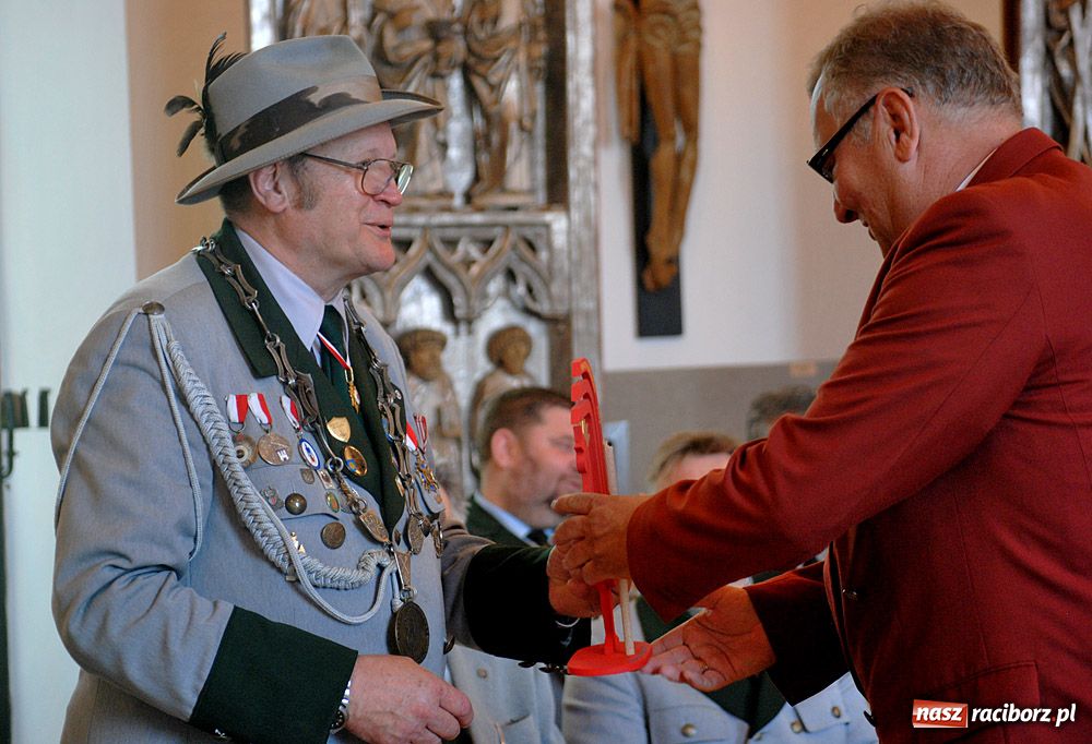 Zdjęcie w galerii na portalu naszraciborz.pl: Król kurkowy zasiadł dziś na tronie wiadomości z regionu