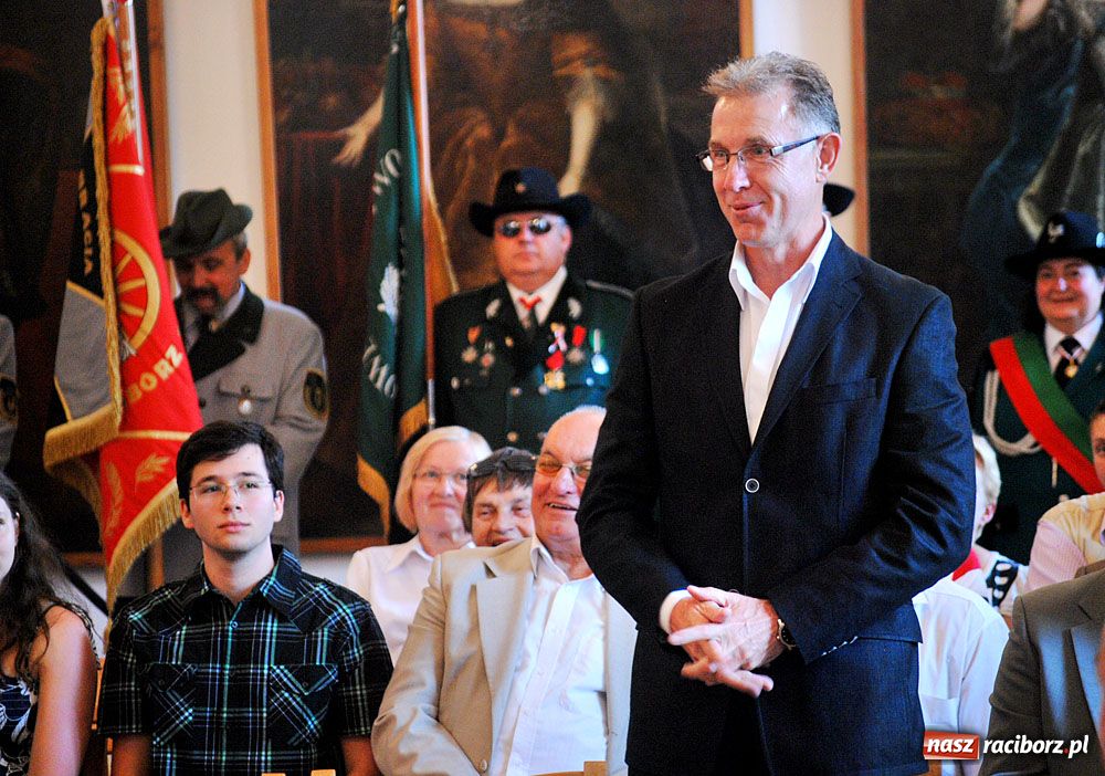 Zdjęcie w galerii na portalu naszraciborz.pl: Król kurkowy zasiadł dziś na tronie wiadomości z regionu