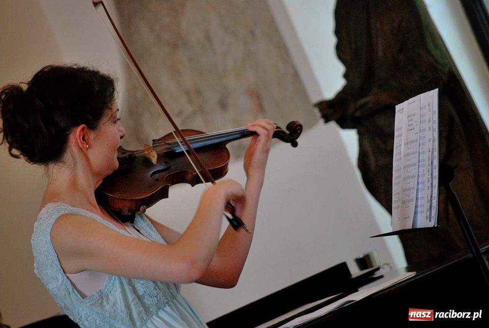 Zdjęcie w galerii na portalu naszraciborz.pl: Król kurkowy zasiadł dziś na tronie wiadomości z regionu