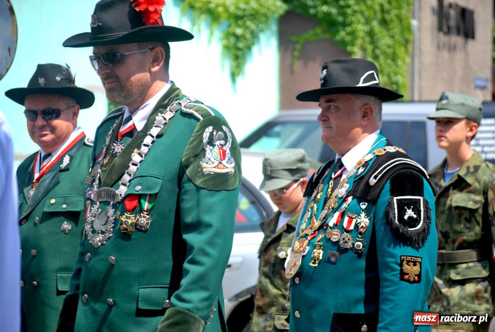 Zdjęcie w galerii na portalu naszraciborz.pl: Król kurkowy zasiadł dziś na tronie wiadomości z regionu