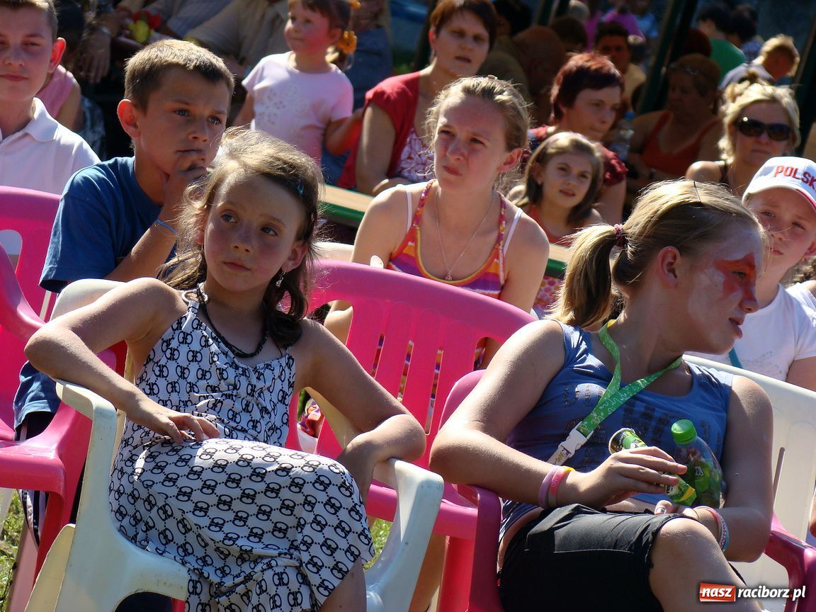 Zdjęcie w galerii na portalu naszraciborz.pl:  Szkoła im. J. Wawrzynka świętuje wiadomości z regionu