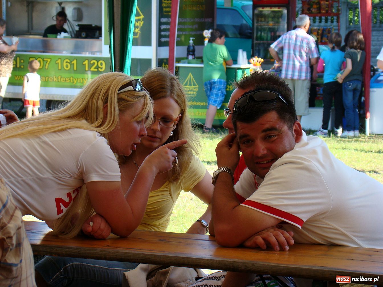 Zdjęcie w galerii na portalu naszraciborz.pl:  Szkoła im. J. Wawrzynka świętuje wiadomości z regionu