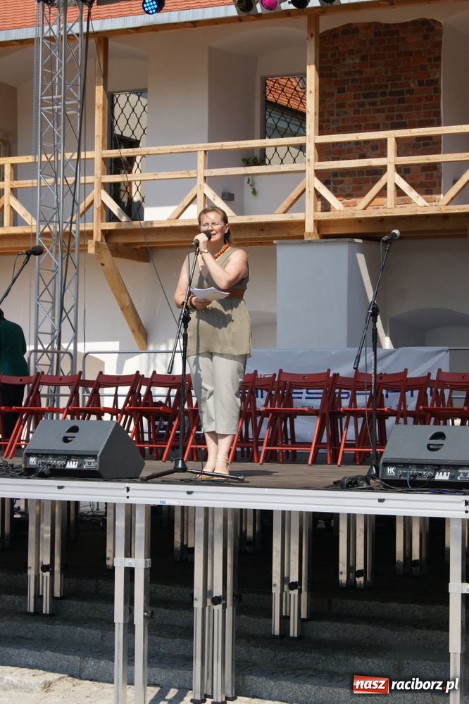 Zdjęcie w galerii na portalu naszraciborz.pl: Barwny korowód na ulicach Raciborza wiadomości z regionu