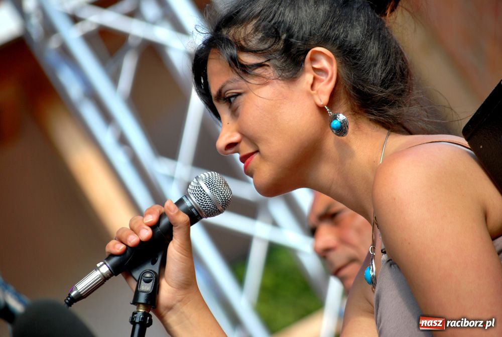 Zdjęcie w galerii na portalu naszraciborz.pl: Barwny korowód na ulicach Raciborza wiadomości z regionu