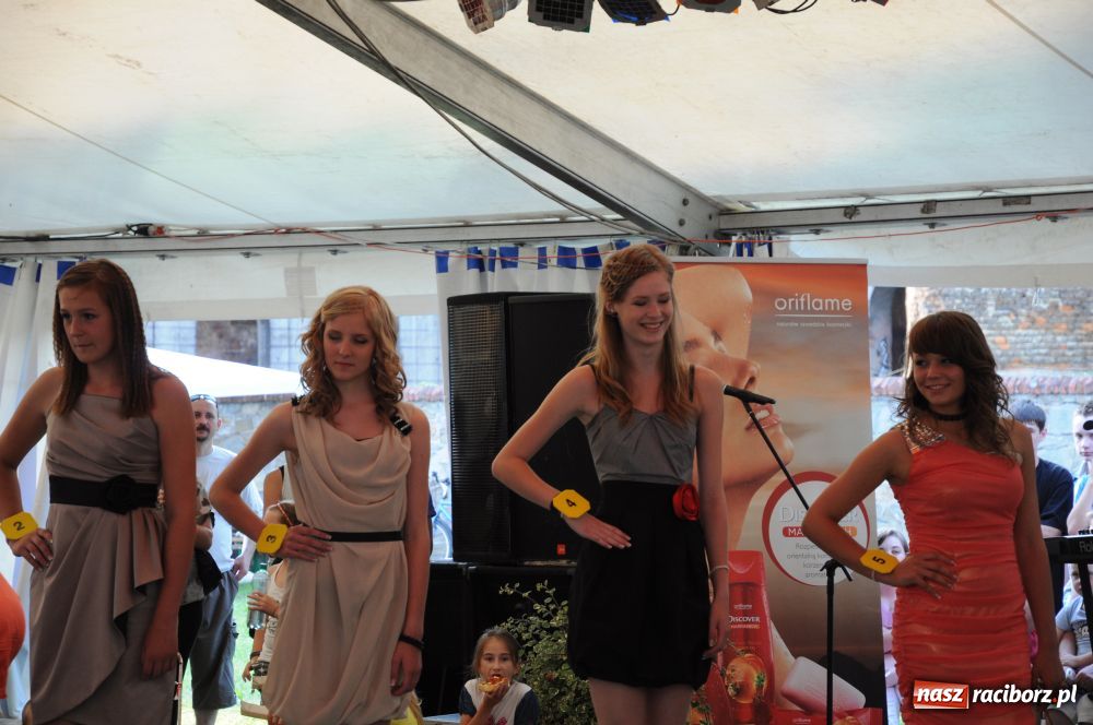 Zdjęcie w galerii na portalu naszraciborz.pl: W Tworkowie wybrano Miss nastolatek wiadomości z regionu