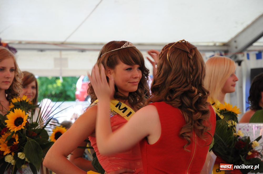Zdjęcie w galerii na portalu naszraciborz.pl: W Tworkowie wybrano Miss nastolatek wiadomości z regionu