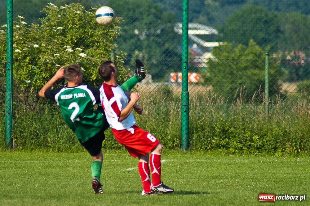 Zdjęcie w galerii na portalu naszraciborz.pl: Porażka na pożegnanie boiska wiadomości z regionu