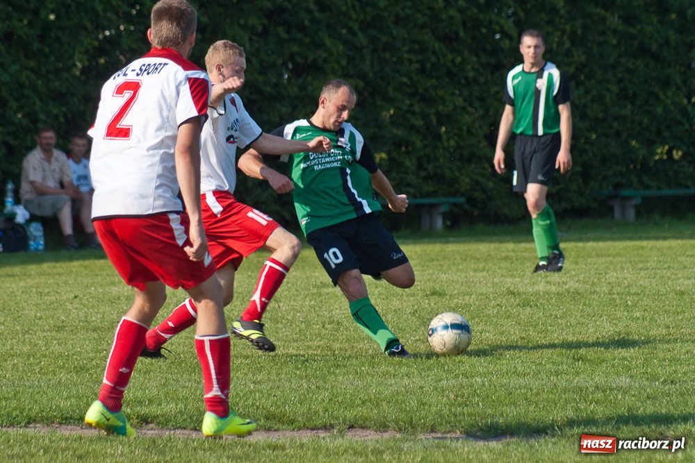 Zdjęcie w galerii na portalu naszraciborz.pl: Porażka na pożegnanie boiska wiadomości z regionu