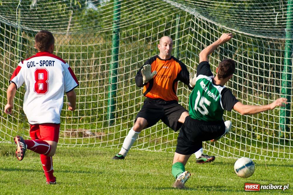 Zdjęcie w galerii na portalu naszraciborz.pl: Porażka na pożegnanie boiska wiadomości z regionu