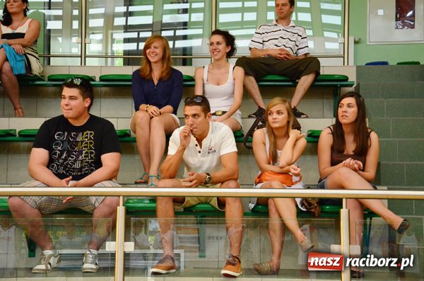 Zdjęcie w galerii na portalu naszraciborz.pl: Dywyta obroniła tytuł mistrza wiadomości z regionu