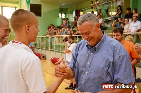 Zdjęcie w galerii na portalu naszraciborz.pl: Dywyta obroniła tytuł mistrza wiadomości z regionu