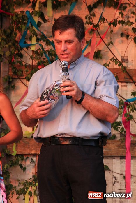 Zdjęcie w galerii na portalu naszraciborz.pl: Paralotnie na festynie rodzinnym w Kobyli wiadomości z regionu