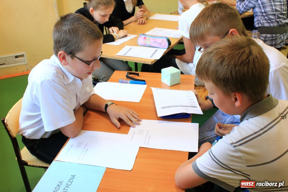 Zdjęcie w galerii na portalu naszraciborz.pl: Matematyczny czar par w Wojnowicach wiadomości z regionu