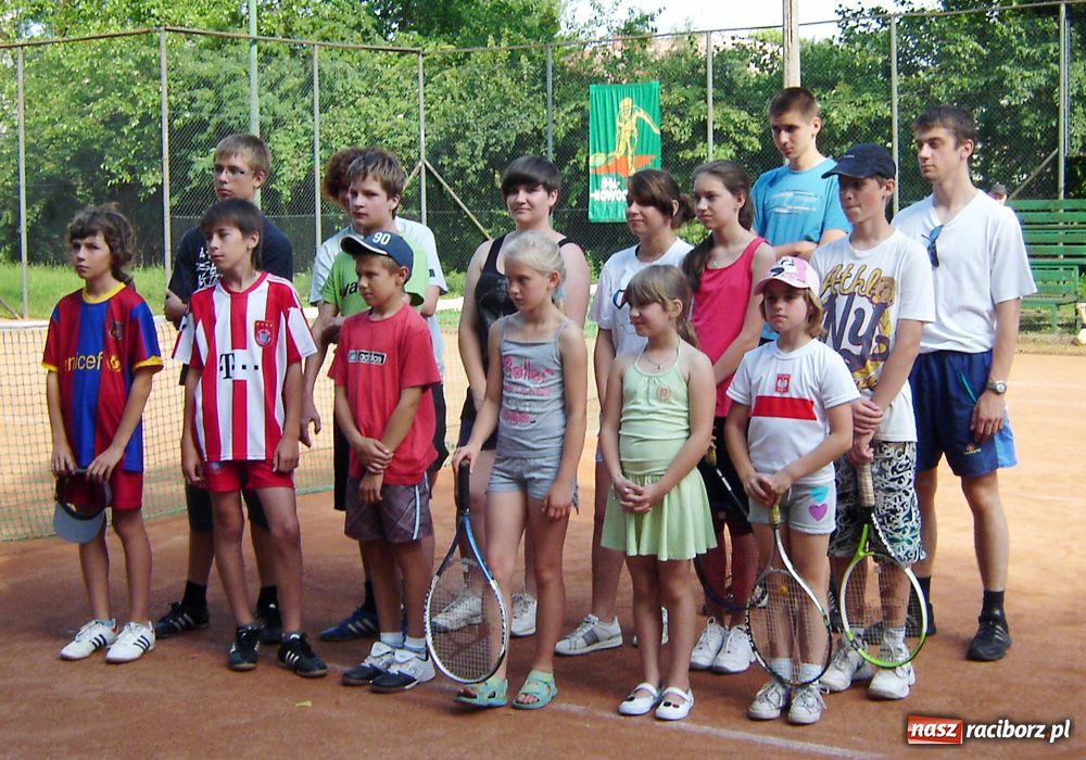 Zdjęcie w galerii na portalu naszraciborz.pl: Tenisiści walczyli o puchar prezesa wiadomości z regionu