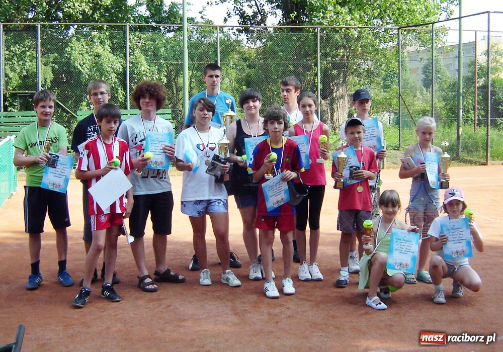 Zdjęcie w galerii na portalu naszraciborz.pl: Tenisiści walczyli o puchar prezesa wiadomości z regionu