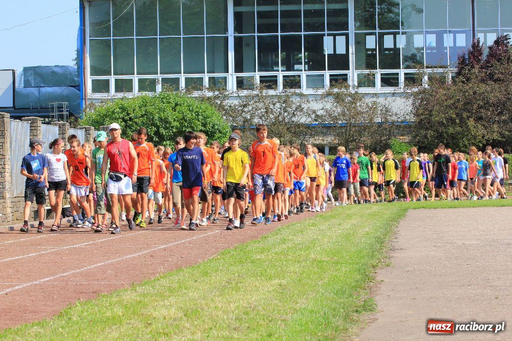 Zdjęcie w galerii na portalu naszraciborz.pl: Memoriał Janusza Kusocińskiego w ZSOMS wiadomości z regionu