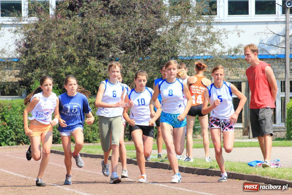 Zdjęcie w galerii na portalu naszraciborz.pl: Memoriał Janusza Kusocińskiego w ZSOMS wiadomości z regionu