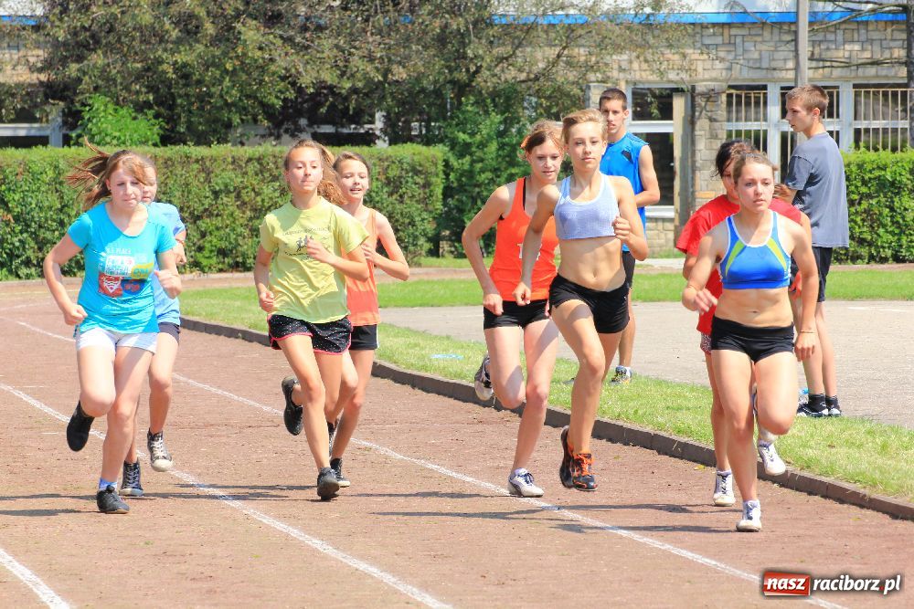 Zdjęcie w galerii na portalu naszraciborz.pl: Memoriał Janusza Kusocińskiego w ZSOMS wiadomości z regionu