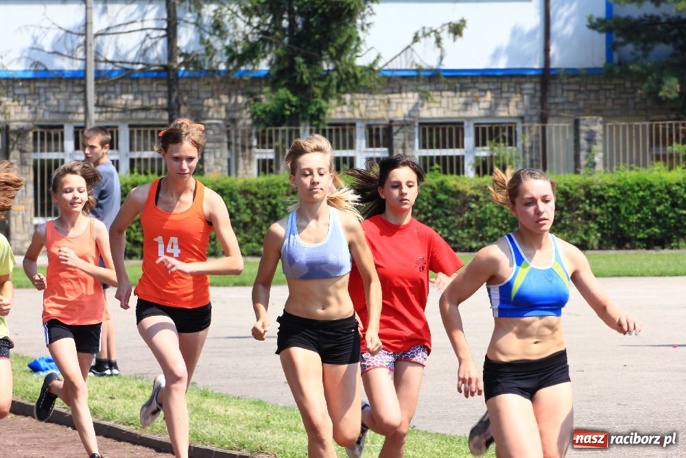 Zdjęcie w galerii na portalu naszraciborz.pl: Memoriał Janusza Kusocińskiego w ZSOMS wiadomości z regionu