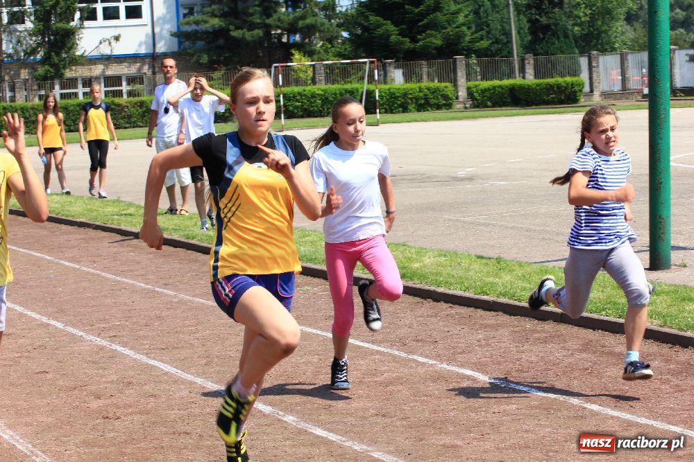 Zdjęcie w galerii na portalu naszraciborz.pl: Memoriał Janusza Kusocińskiego w ZSOMS wiadomości z regionu