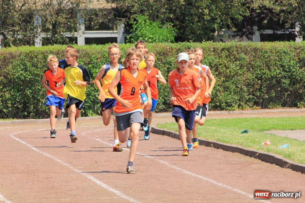 Zdjęcie w galerii na portalu naszraciborz.pl: Memoriał Janusza Kusocińskiego w ZSOMS wiadomości z regionu