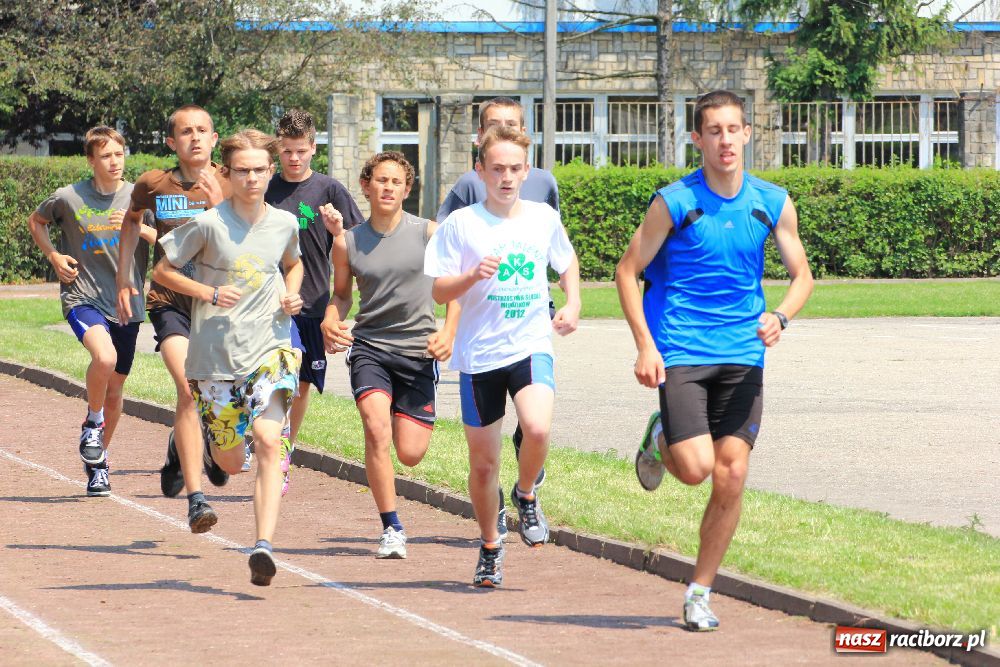 Zdjęcie w galerii na portalu naszraciborz.pl: Memoriał Janusza Kusocińskiego w ZSOMS wiadomości z regionu