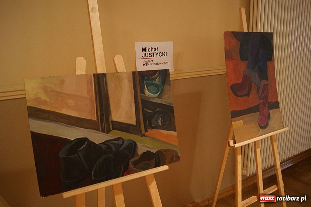Zdjęcie w galerii na portalu naszraciborz.pl: Młodzi plastycy z RCK mają wystawę wiadomości z regionu