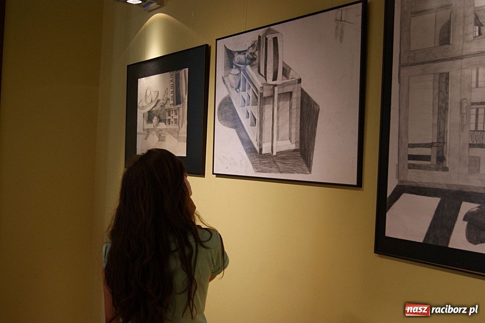 Zdjęcie w galerii na portalu naszraciborz.pl: Młodzi plastycy z RCK mają wystawę wiadomości z regionu