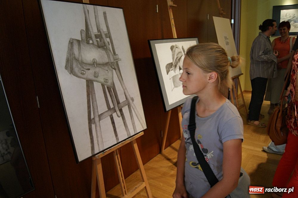 Zdjęcie w galerii na portalu naszraciborz.pl: Młodzi plastycy z RCK mają wystawę wiadomości z regionu