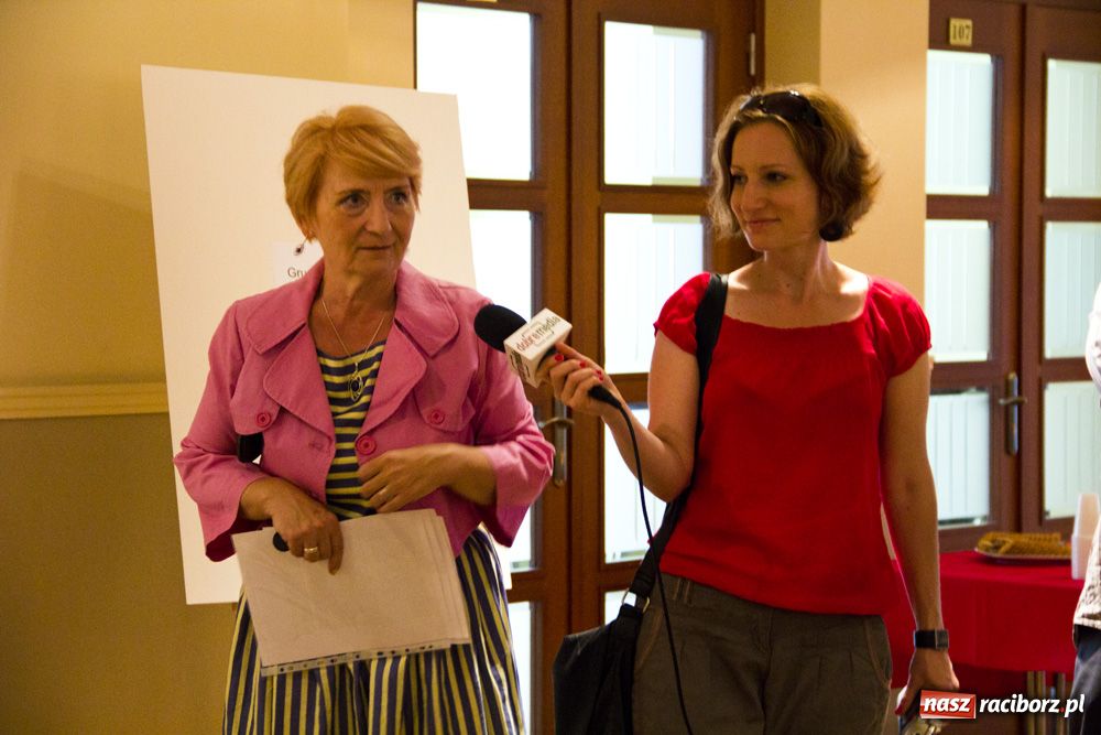 Zdjęcie w galerii na portalu naszraciborz.pl: Młodzi plastycy z RCK mają wystawę wiadomości z regionu