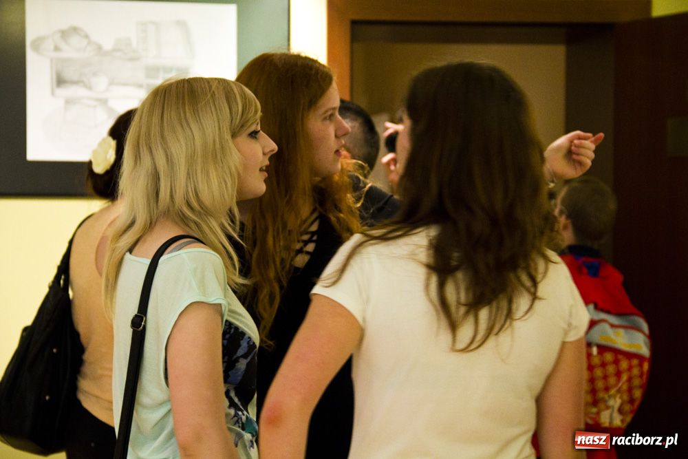 Zdjęcie w galerii na portalu naszraciborz.pl: Młodzi plastycy z RCK mają wystawę wiadomości z regionu