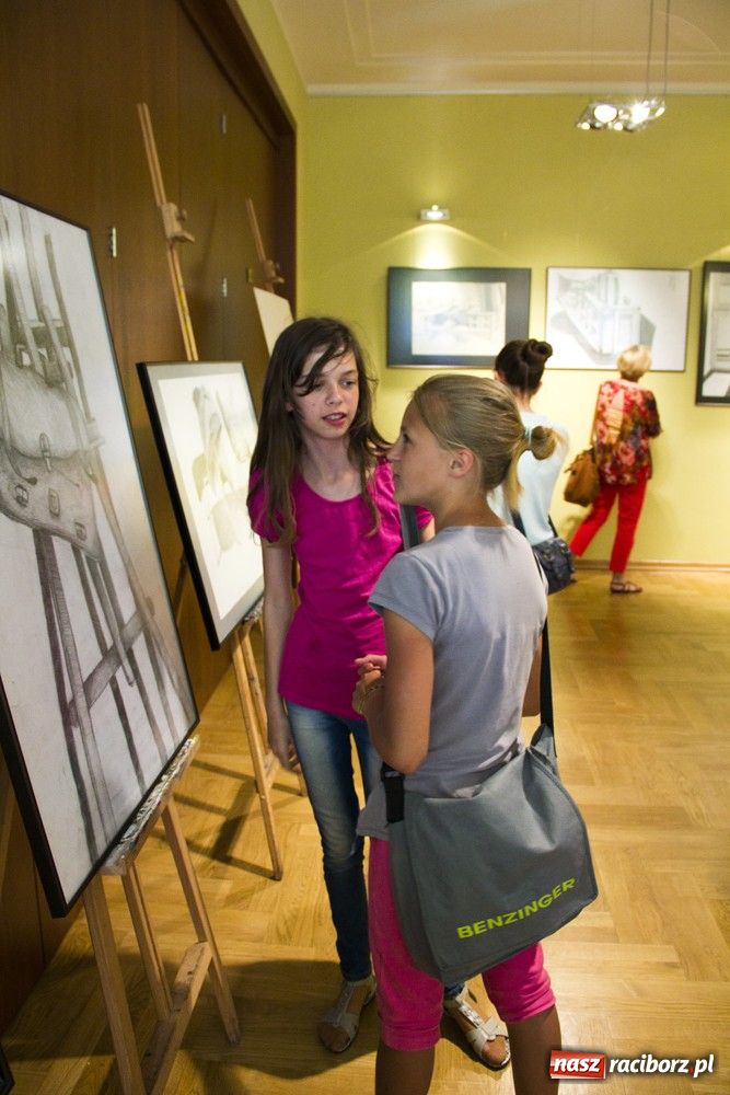 Zdjęcie w galerii na portalu naszraciborz.pl: Młodzi plastycy z RCK mają wystawę wiadomości z regionu