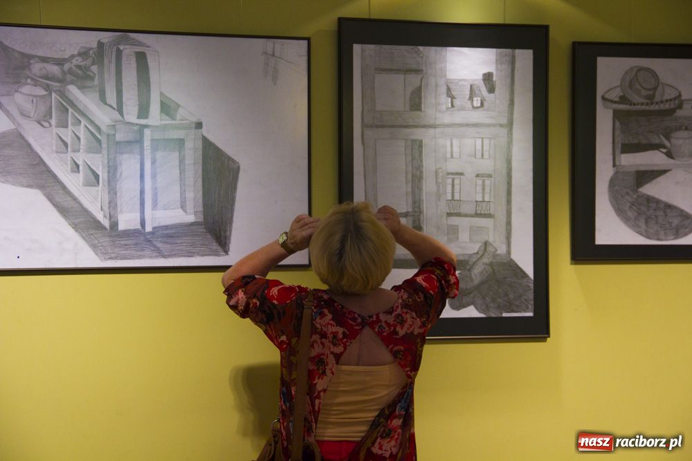 Zdjęcie w galerii na portalu naszraciborz.pl: Młodzi plastycy z RCK mają wystawę wiadomości z regionu