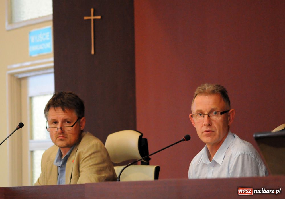 Zdjęcie w galerii na portalu naszraciborz.pl: Nowe Zagrody toną. Idziemy w czarną dziurę wiadomości z regionu