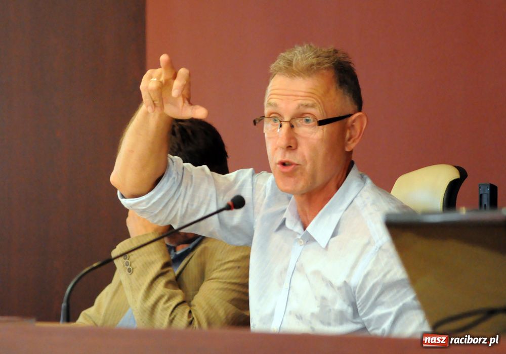 Zdjęcie w galerii na portalu naszraciborz.pl: Nowe Zagrody toną. Idziemy w czarną dziurę wiadomości z regionu