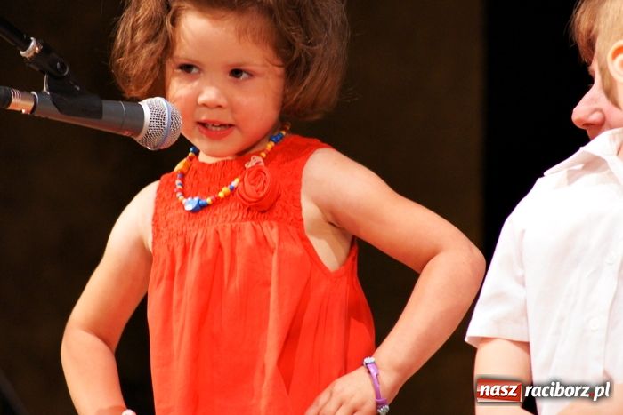 Zdjęcie w galerii na portalu naszraciborz.pl: Artystyczny Talent Show wiadomości z regionu