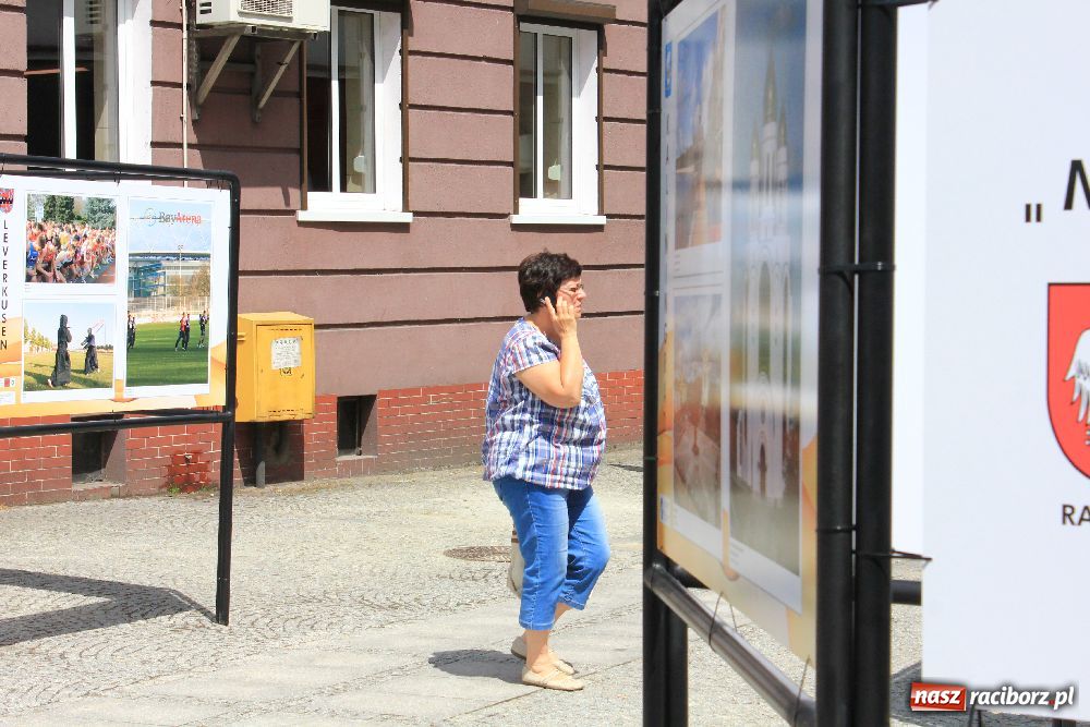Zdjęcie w galerii na portalu naszraciborz.pl: Wystawa na Długiej podoba się wiadomości z regionu