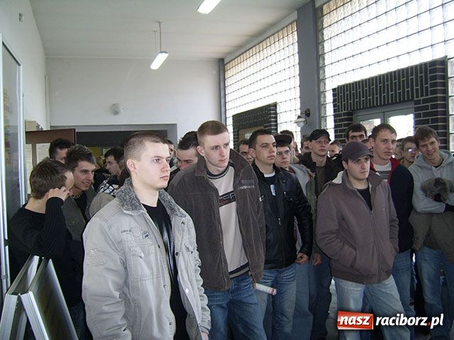 Zdjęcie w galerii na portalu naszraciborz.pl: Alma Mater kusi maturzystów wiadomości z regionu