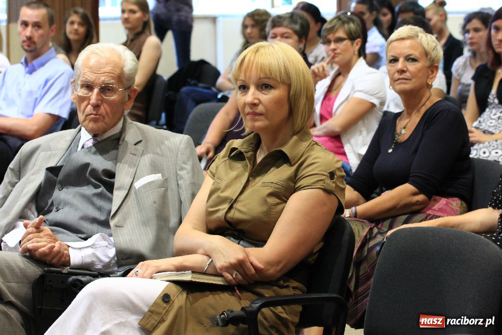 Zdjęcie w galerii na portalu naszraciborz.pl: Uroczyste zakończenie roku w PWSZ wiadomości z regionu