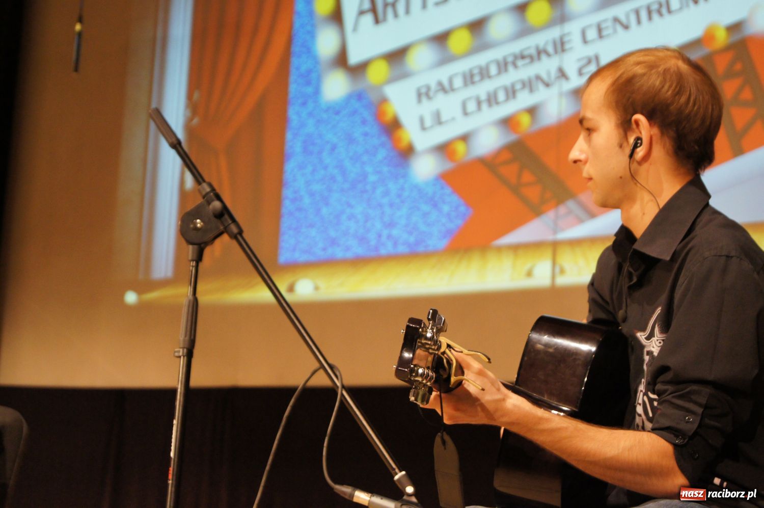 Zdjęcie w galerii na portalu naszraciborz.pl: Artystyczny Talent Show w RCK wiadomości z regionu