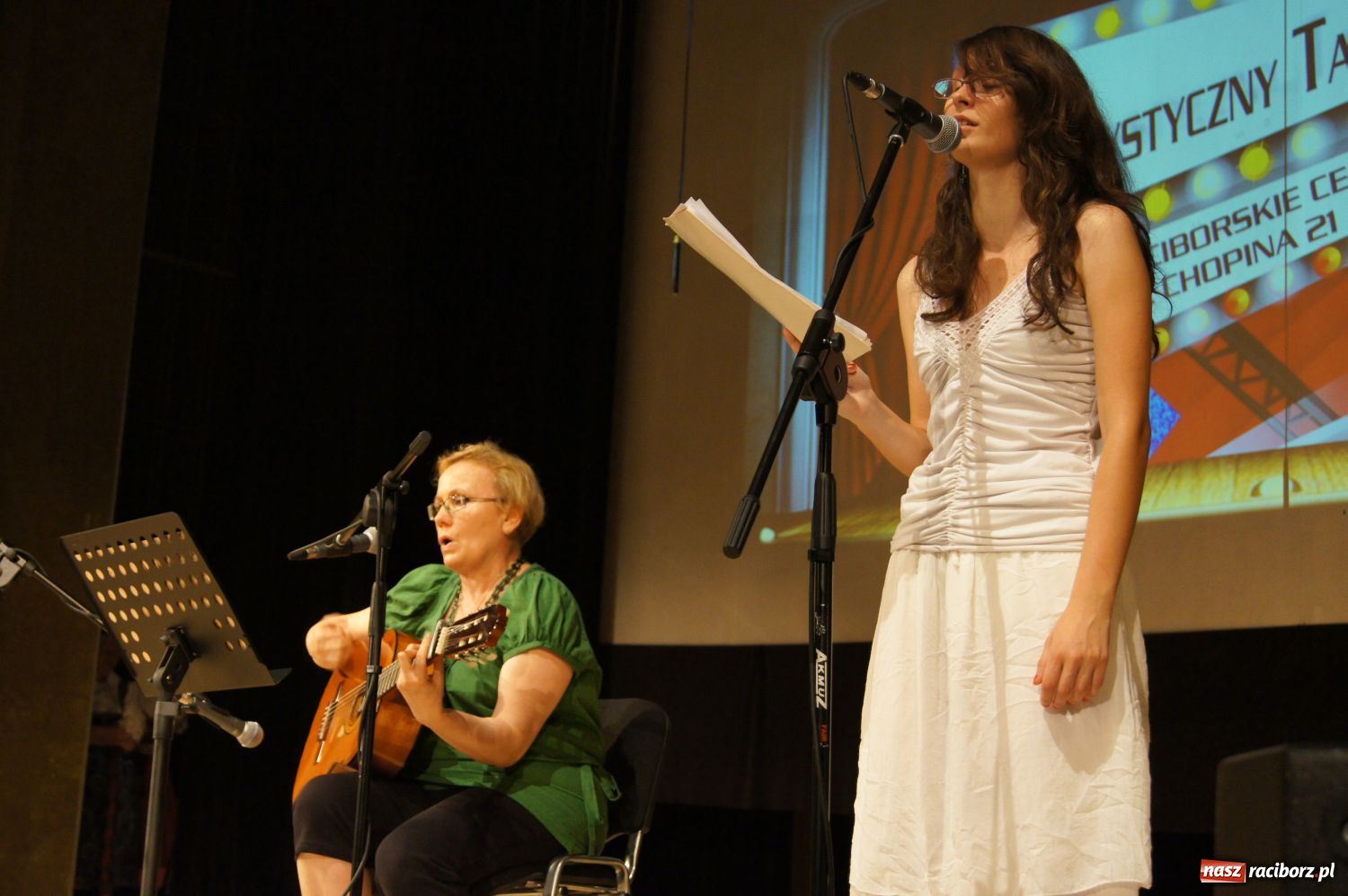 Zdjęcie w galerii na portalu naszraciborz.pl: Artystyczny Talent Show w RCK wiadomości z regionu