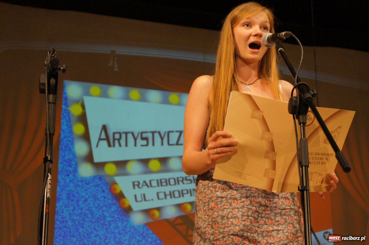 Zdjęcie w galerii na portalu naszraciborz.pl: Artystyczny Talent Show w RCK wiadomości z regionu