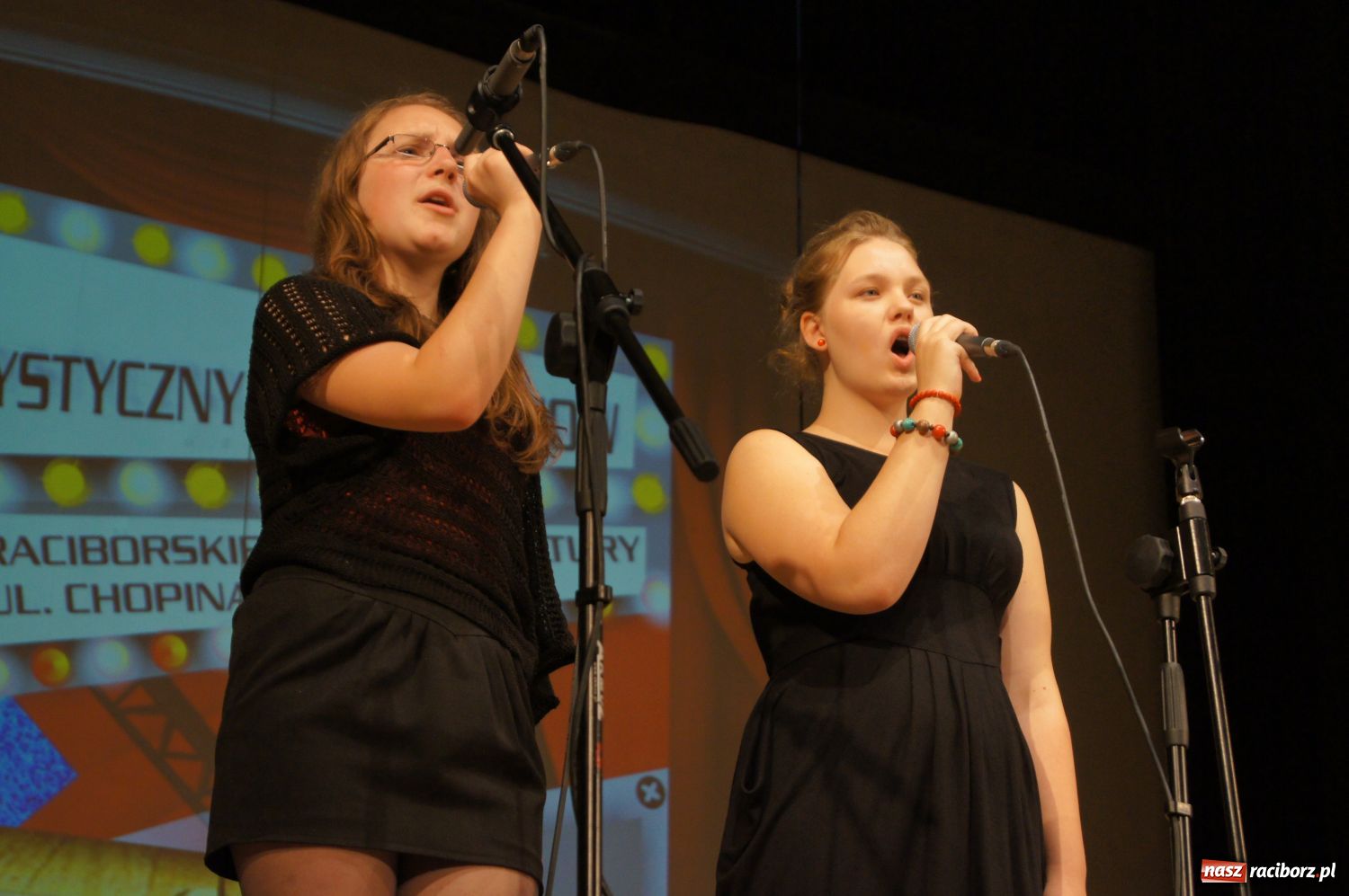 Zdjęcie w galerii na portalu naszraciborz.pl: Artystyczny Talent Show w RCK wiadomości z regionu