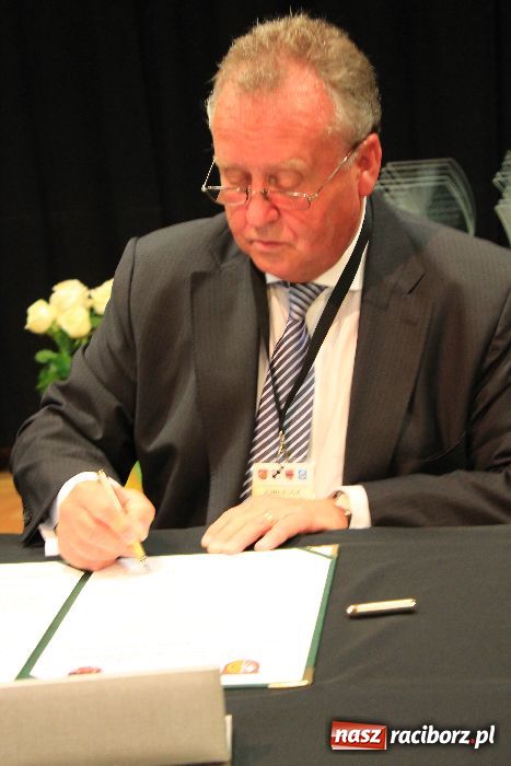 Zdjęcie w galerii na portalu naszraciborz.pl: Uczcili współpracę z Roth i Leverkusen wiadomości z regionu