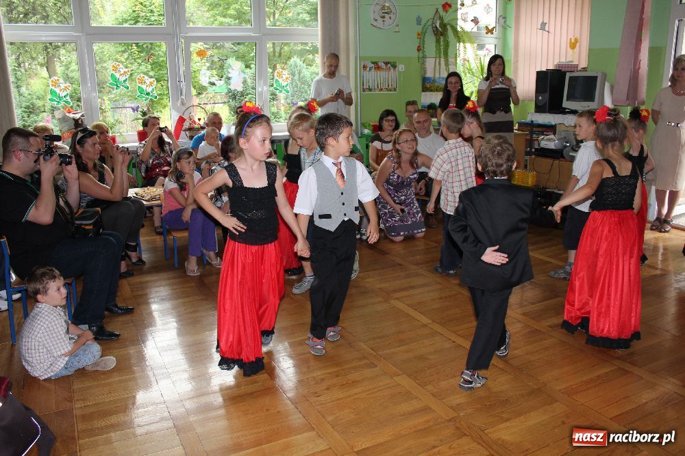 Zdjęcie w galerii na portalu naszraciborz.pl: Sześciolatki pożegnały Przedszkole nr 13 wiadomości z regionu
